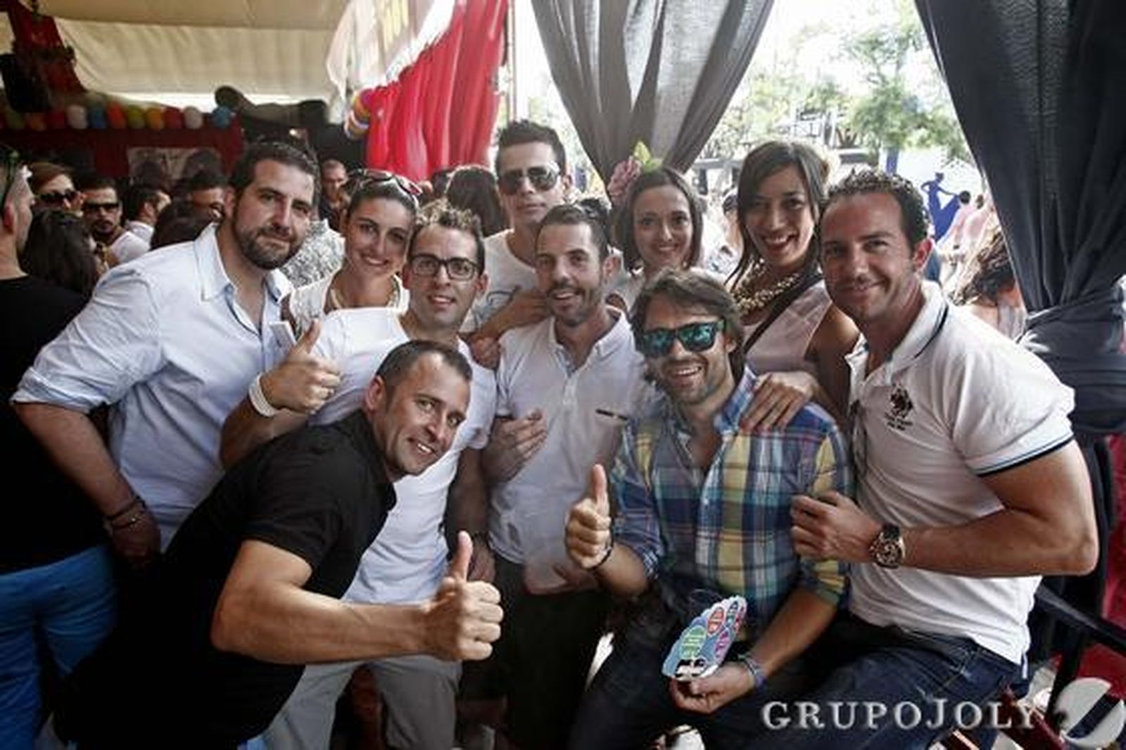 La Feria reúne a miles de personas en su jornada más esperada y en un año en el que se recuerda a Paco de Lucía

Foto: Erasmo Fenoy