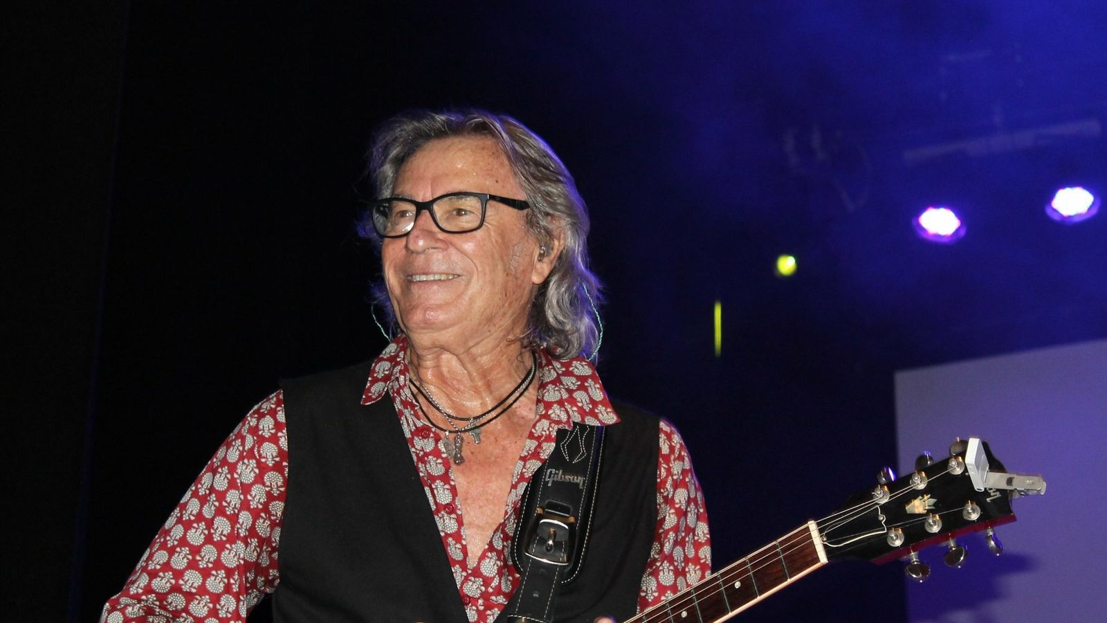 Pepe 'Grano de Oro' en el concierto de Cuevas.