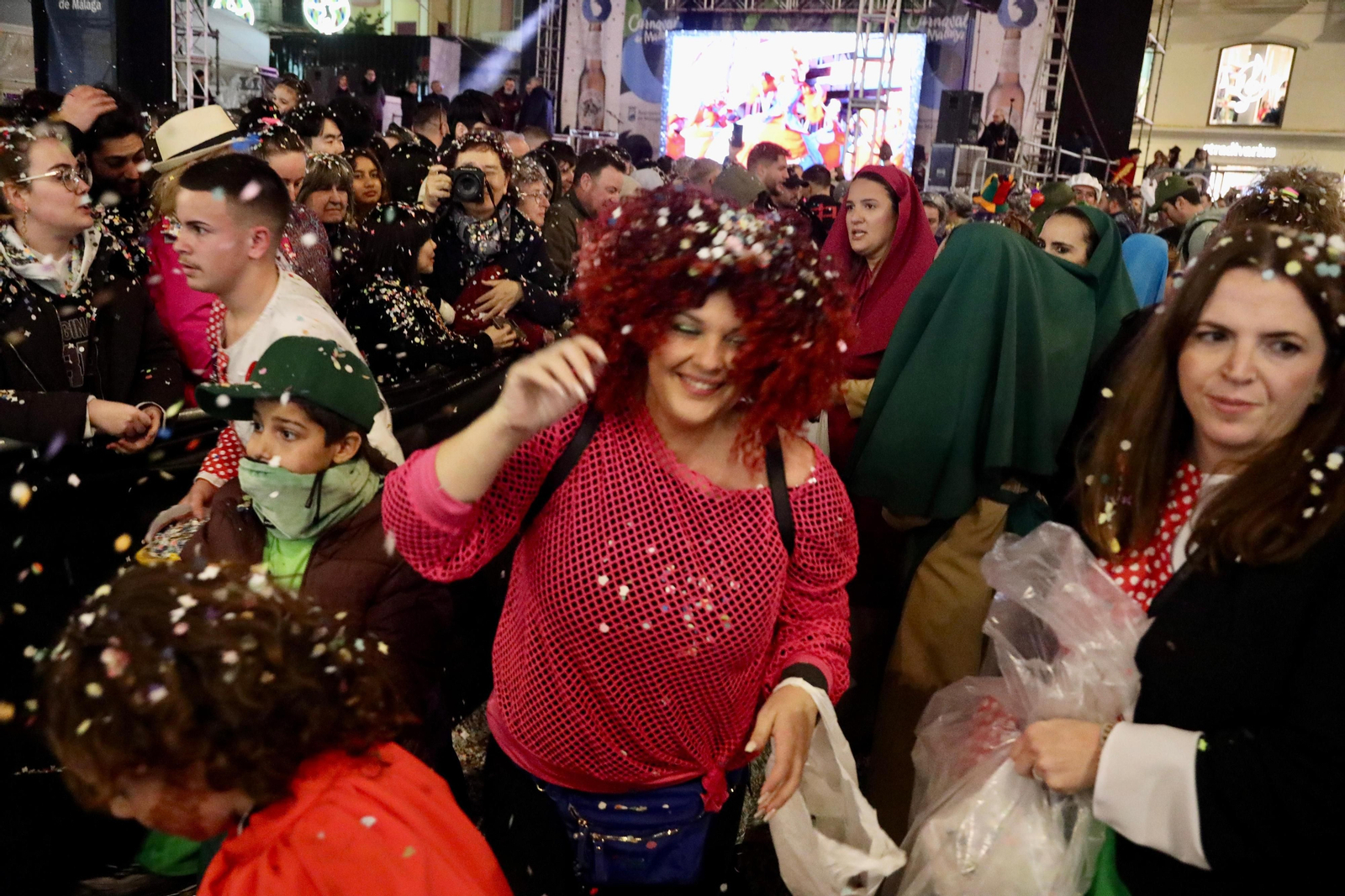 La Batalla de las Flores del Carnaval de Málaga 2024, en fotos