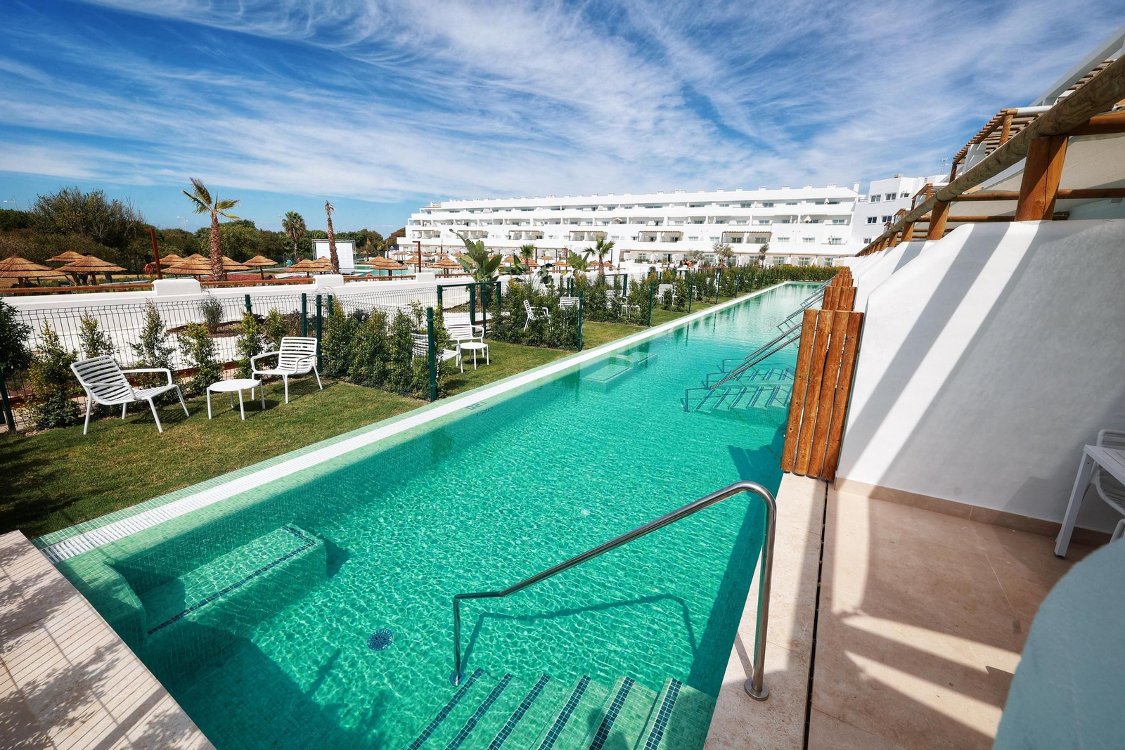 Inauguración oficial del hotel Punta Candor Suites en Rota
