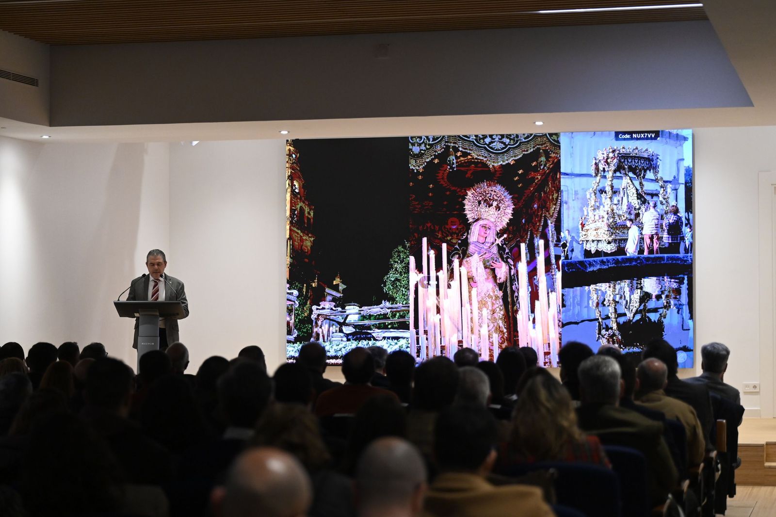 Las fotos de la presentación de la revista Córdoba Cofrade