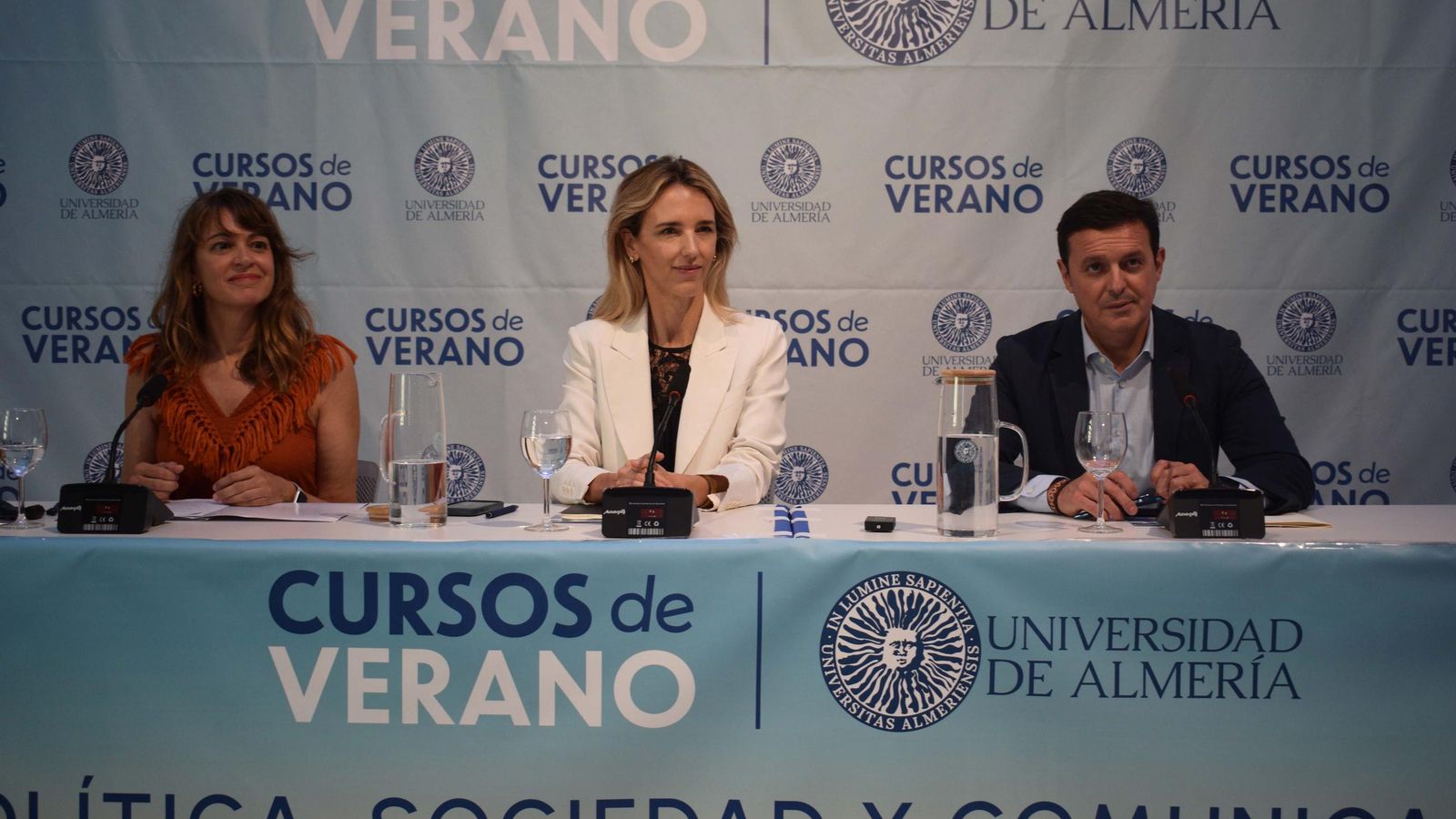 Cayetana Álvarez de Toledo en los Cursos de Verano de la UAL.