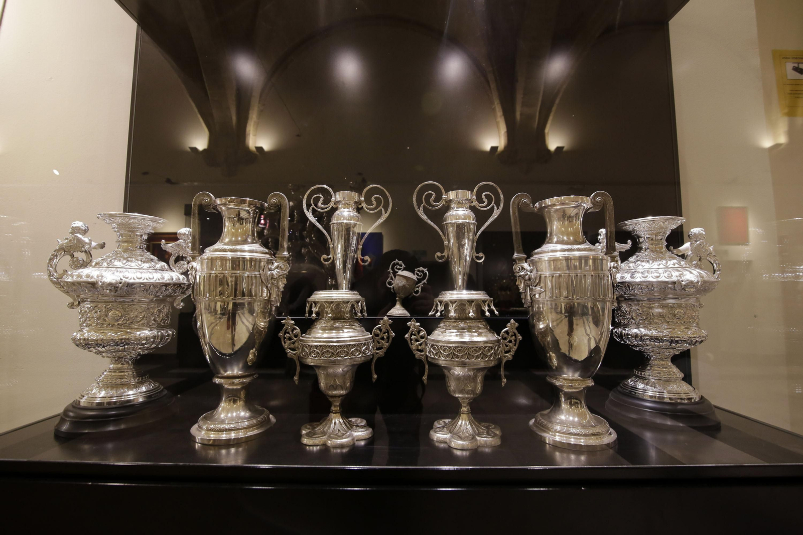 Inauguración de la exposición del Prendimiento en la sala De Profundis en los Claustros de Santo Domingo