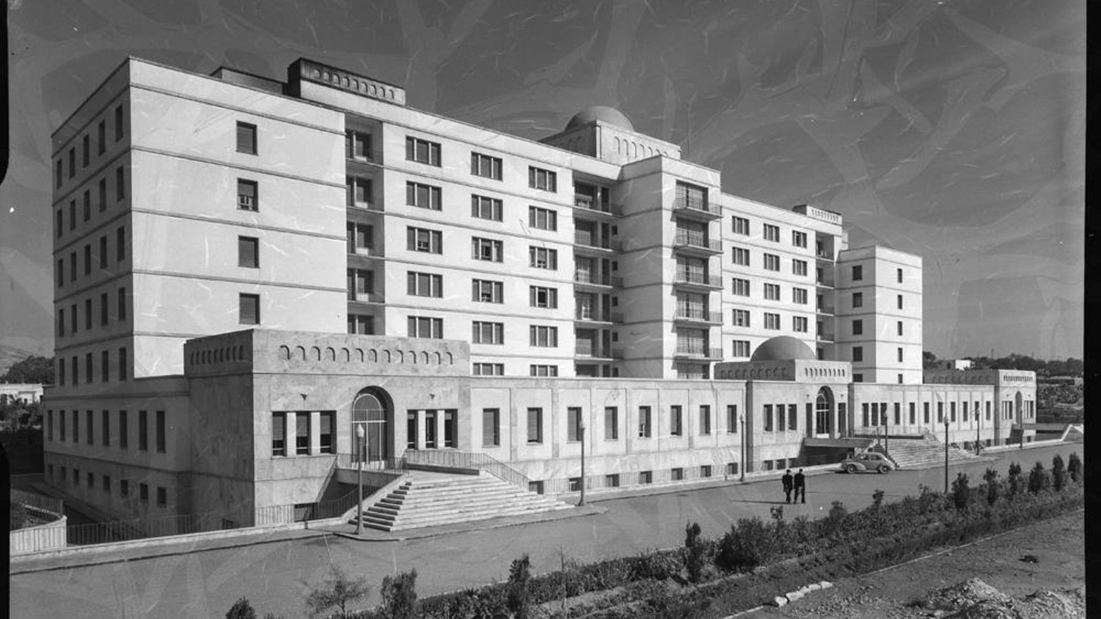 Fachada de la Bola Azul