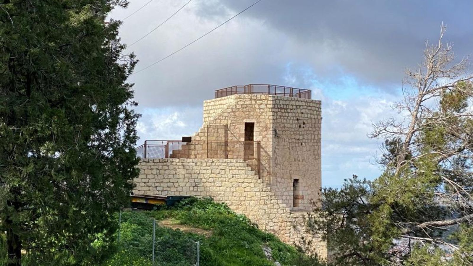 Mirador en el Torreón del Postigo de la Llana.
