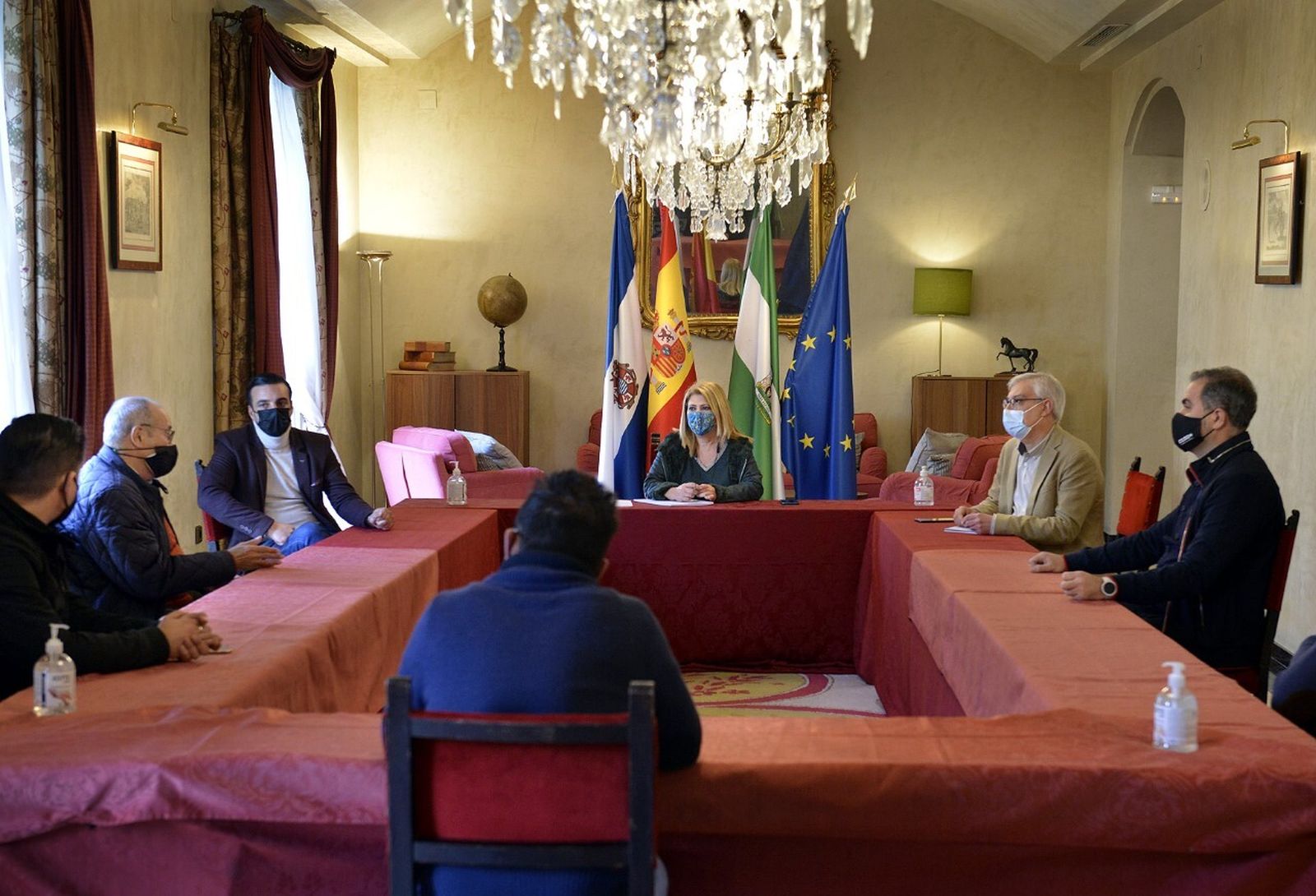 Imagen de la reunión en el Ayuntamiento con el Comité de Empresa de Holcim
