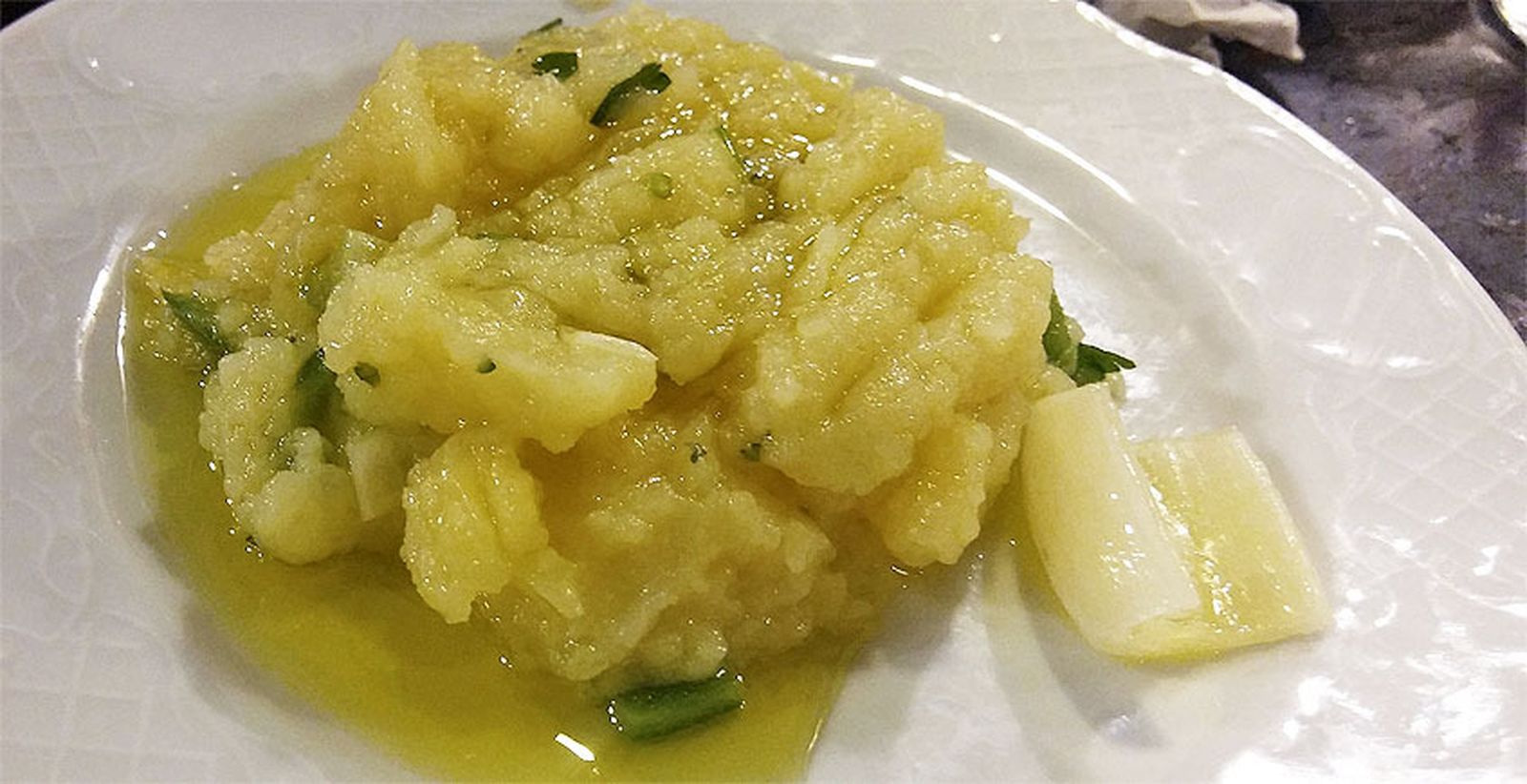 Las papas aliñás casi "amousadas" de la bodeguita Casablanca