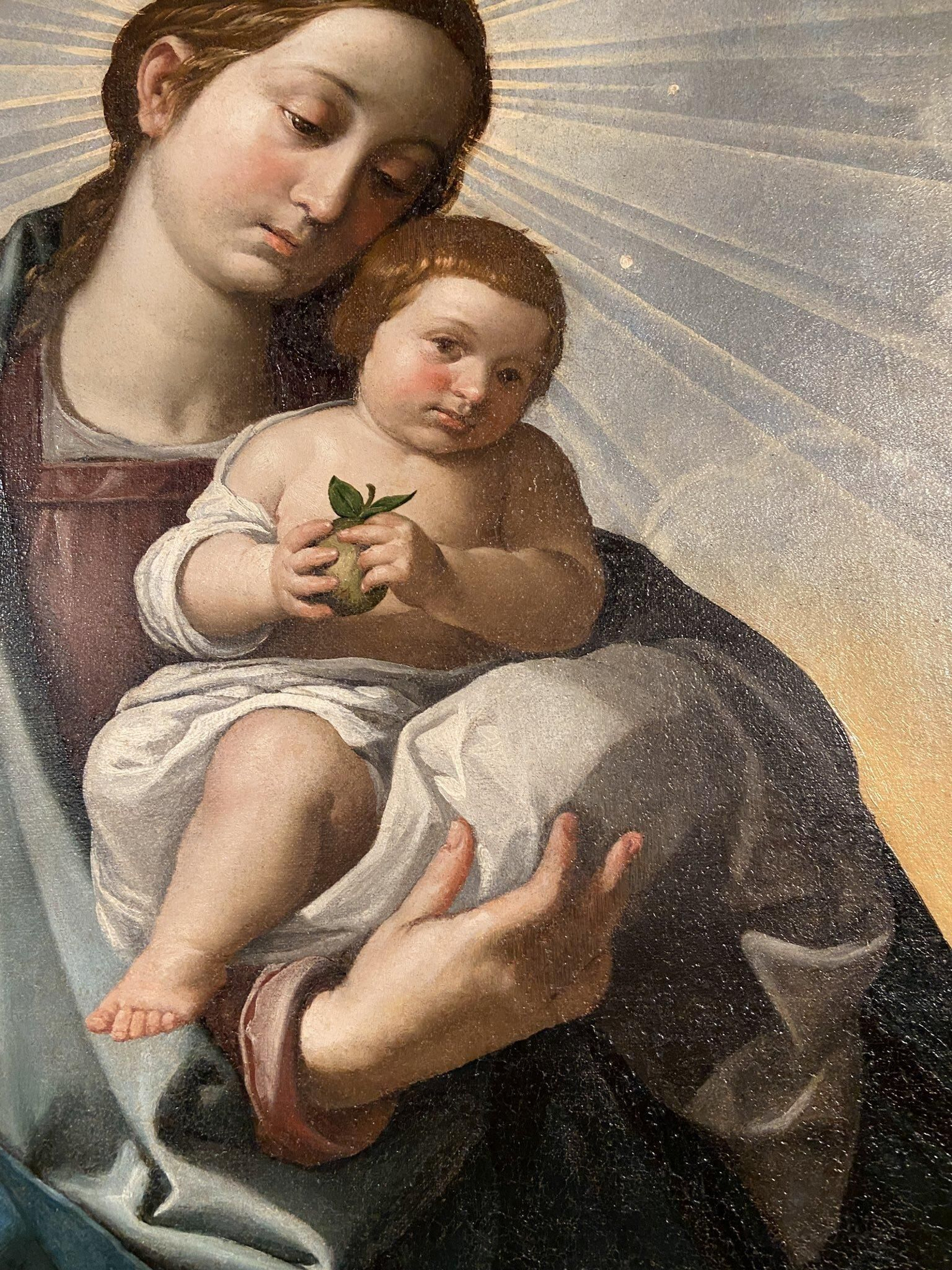 Detalle de la Virgen y el Niño.