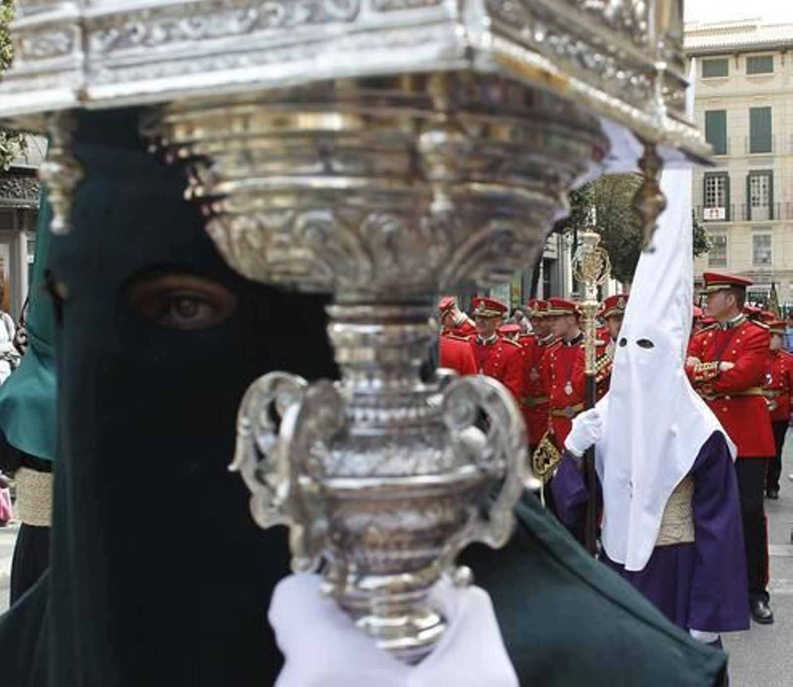 El buen tiempo acompaña a las procesiones en este primer día de Semana Santa

Foto: Sergio Camacho