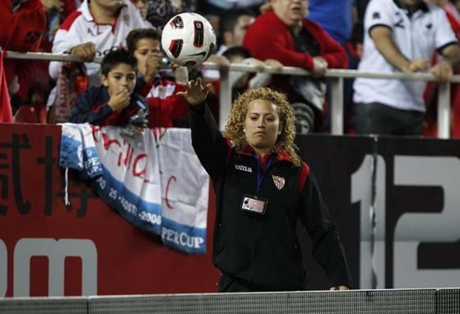 El Sevilla cae estrepitosamente ante el Real Madrid en el Sánchez Pizjuán (2-6). / Antonio Pizarro