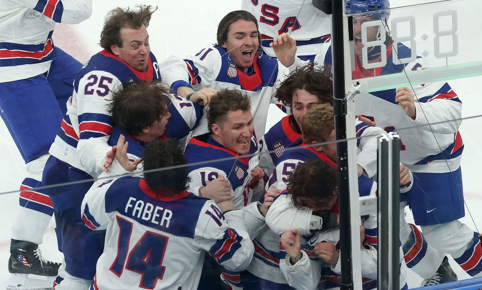 Las mejores fotos de los Juegos Olímpicos de invierno Milán Cortina d'Ampezzo 2026 | Ceremonia de clausura y jornada 17 y última