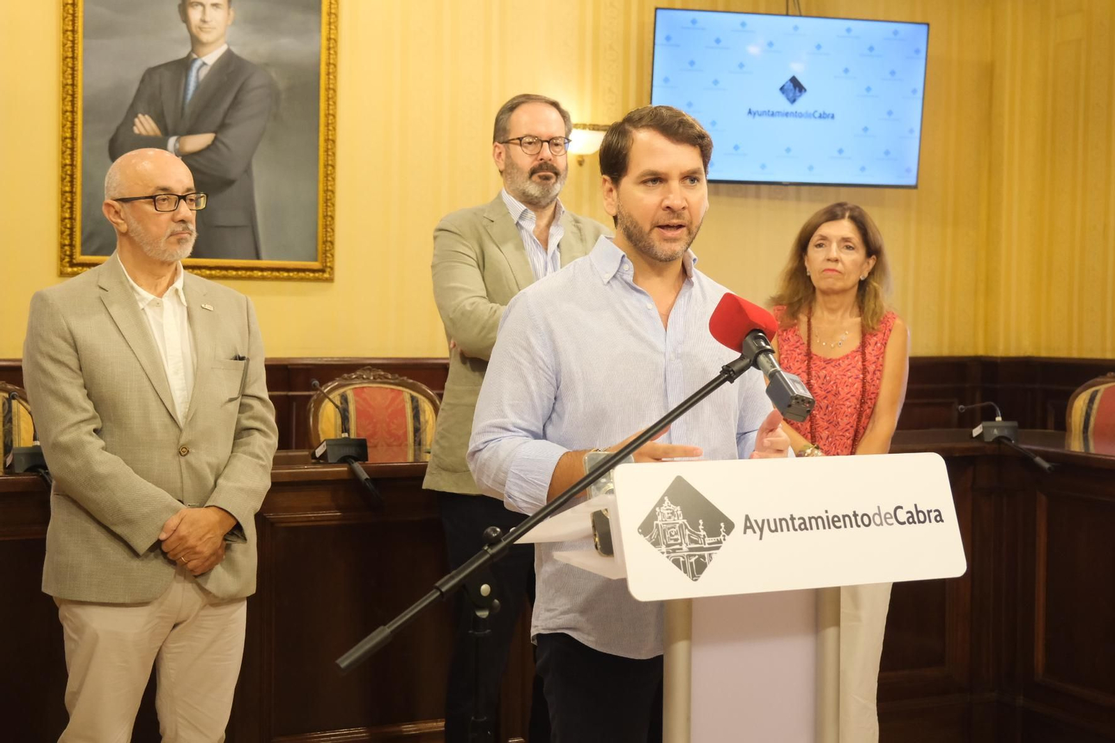 Fernando Priego, con Pedro Castro, Adolfo Molina y María Jesús Botella.