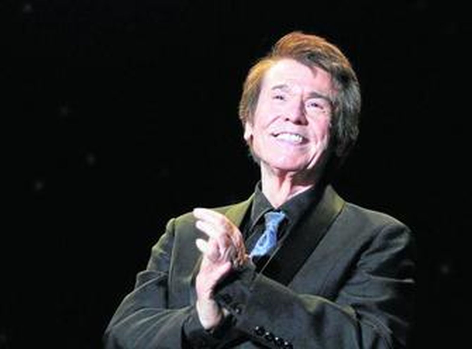 Agradecido por el cariño, el artista quiso recordar al desaparecido representante Francisco Gordillo.