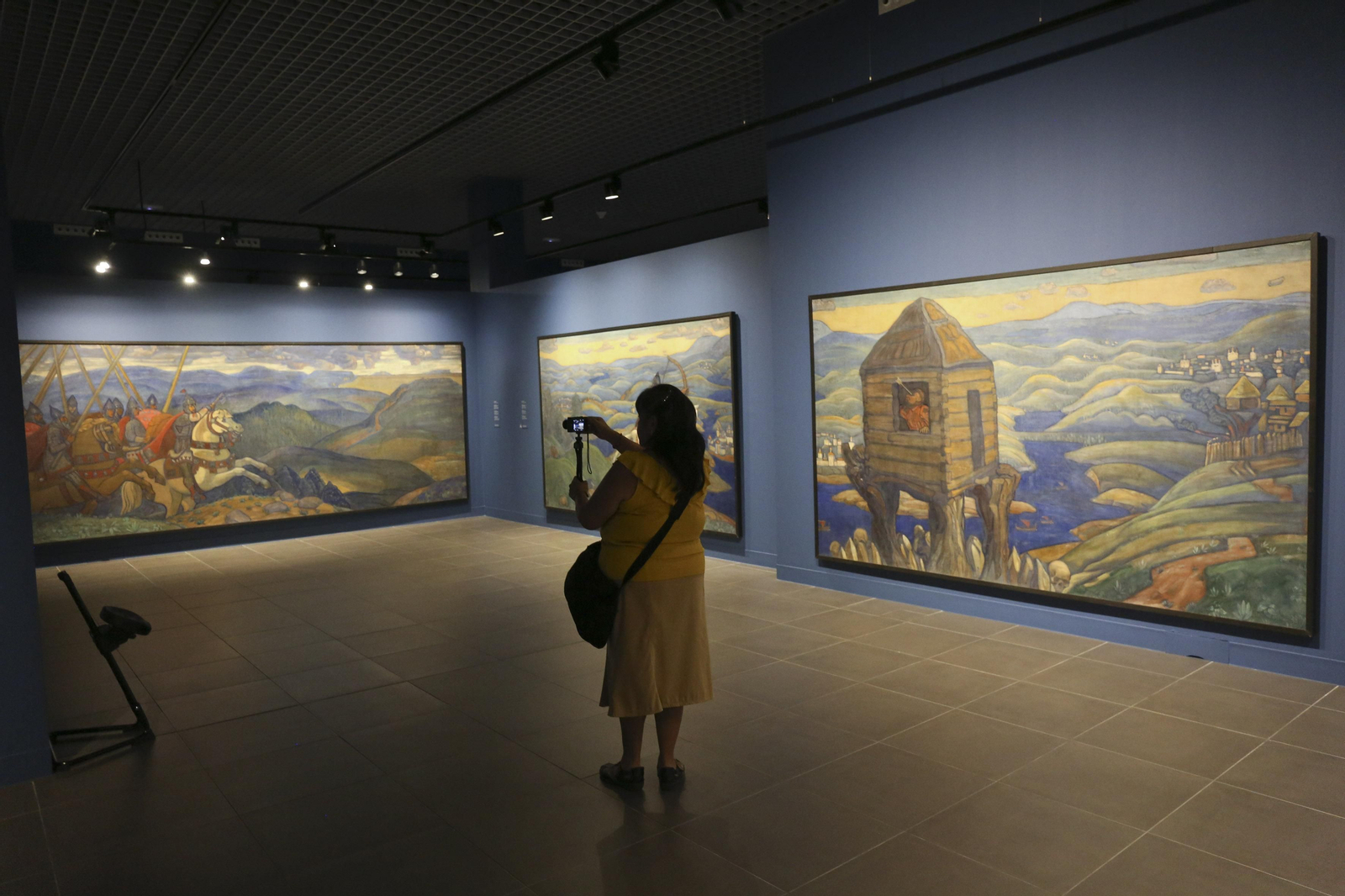 Las exposiciones 'En busca de Shambhala' y 'Poesía y Vida', dedicadas respectivamente a Nikolái Roerich y Anna Ajmátova