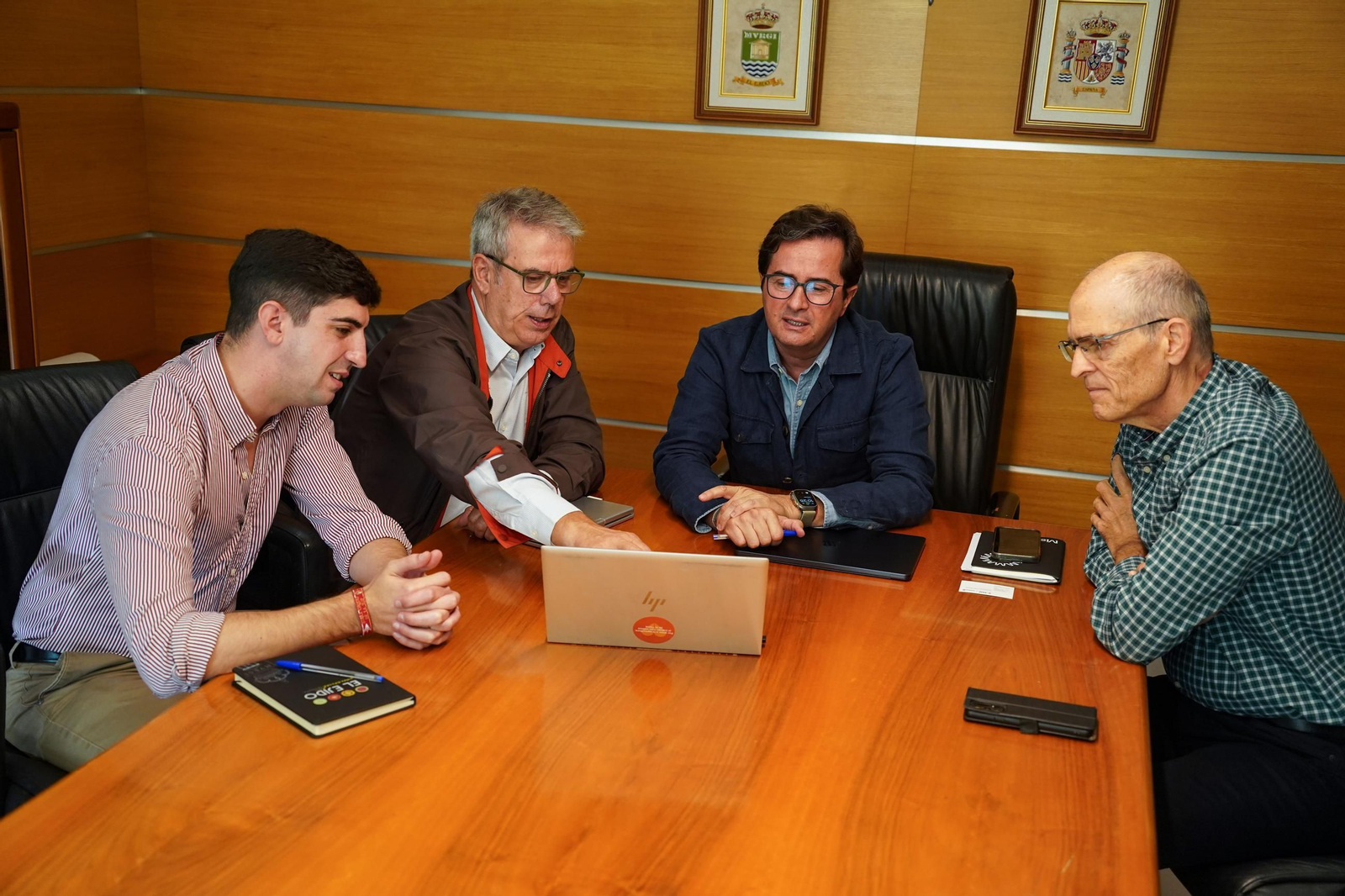 Integrantes de la reunión para el acuerdo de la inversión BASF.