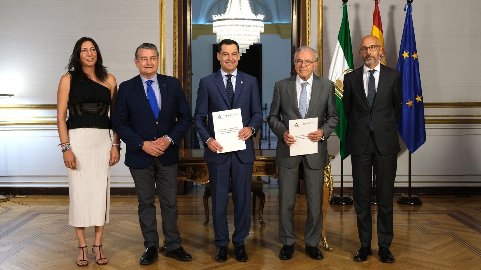 Asistentes a la firma del acuerdo Asistentes a la firma del acuerdo
