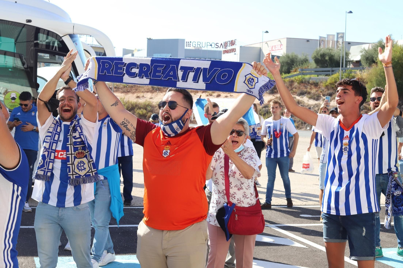 Imágenes del Ciudad de Lucena-Recreativo de Huelva