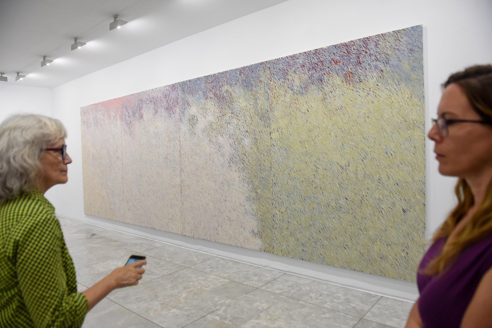 El CAAC presenta la renovación de la exposición Devenir pintura, con los Cielos de Carmen Laffón