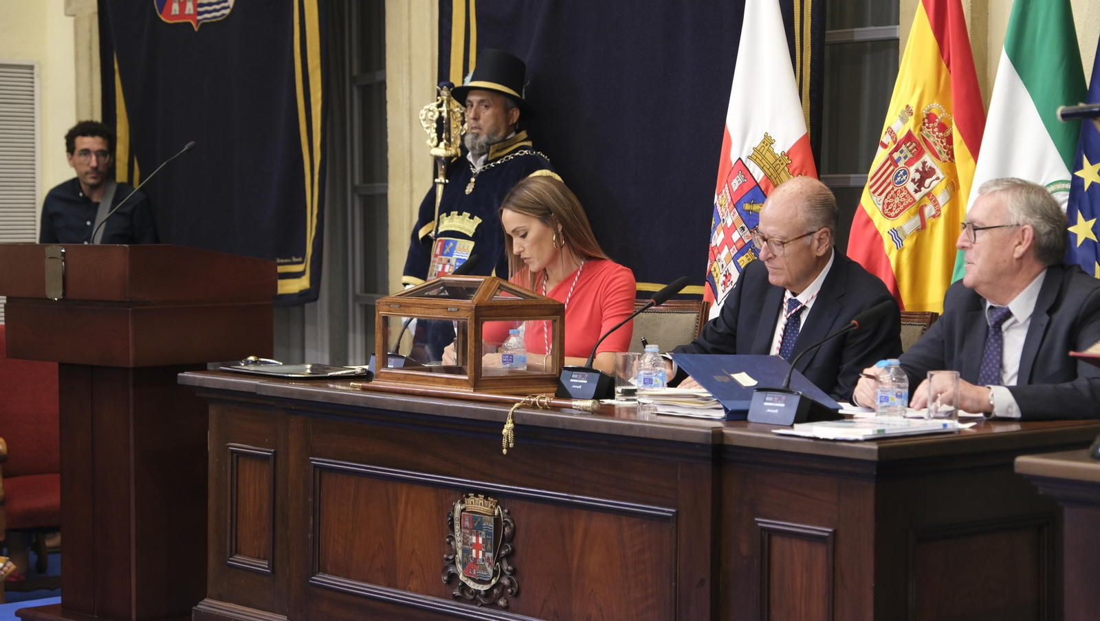 Imágenes del acto de constitución de la Diputación de Almería