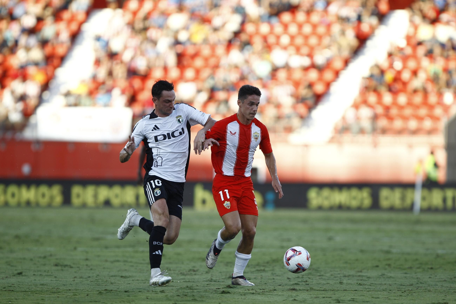 La victoria de la U.D. Almería ante el Real Burgos, en imágenes