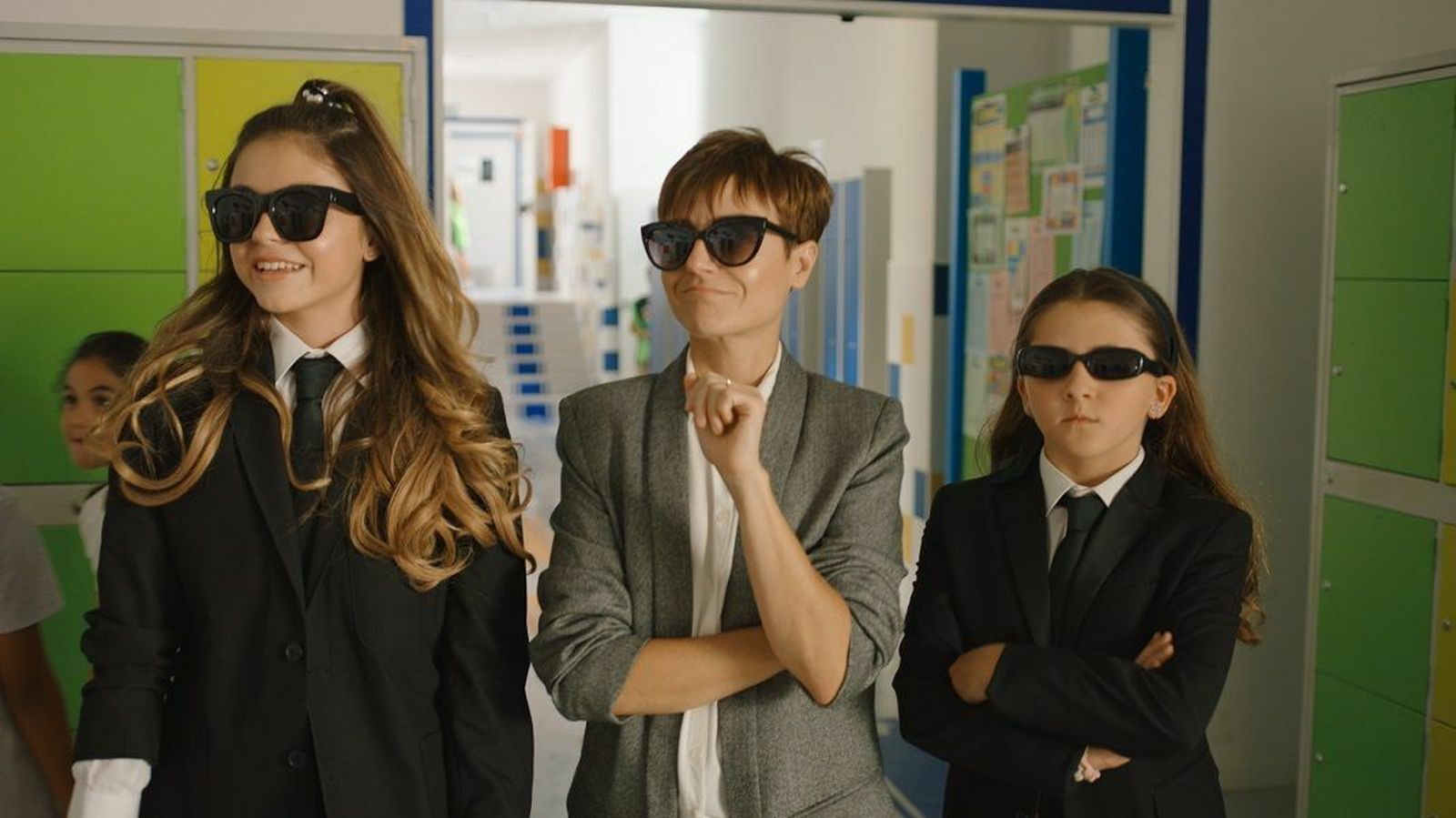 Virginia Cárdenas, Noa, y Sara Escudero, Theresa, en 'Flipante Noa'