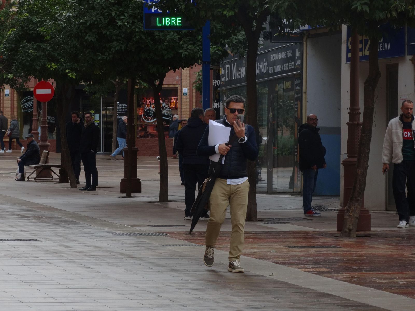 Fotos de ambiente en la mañana del lunes