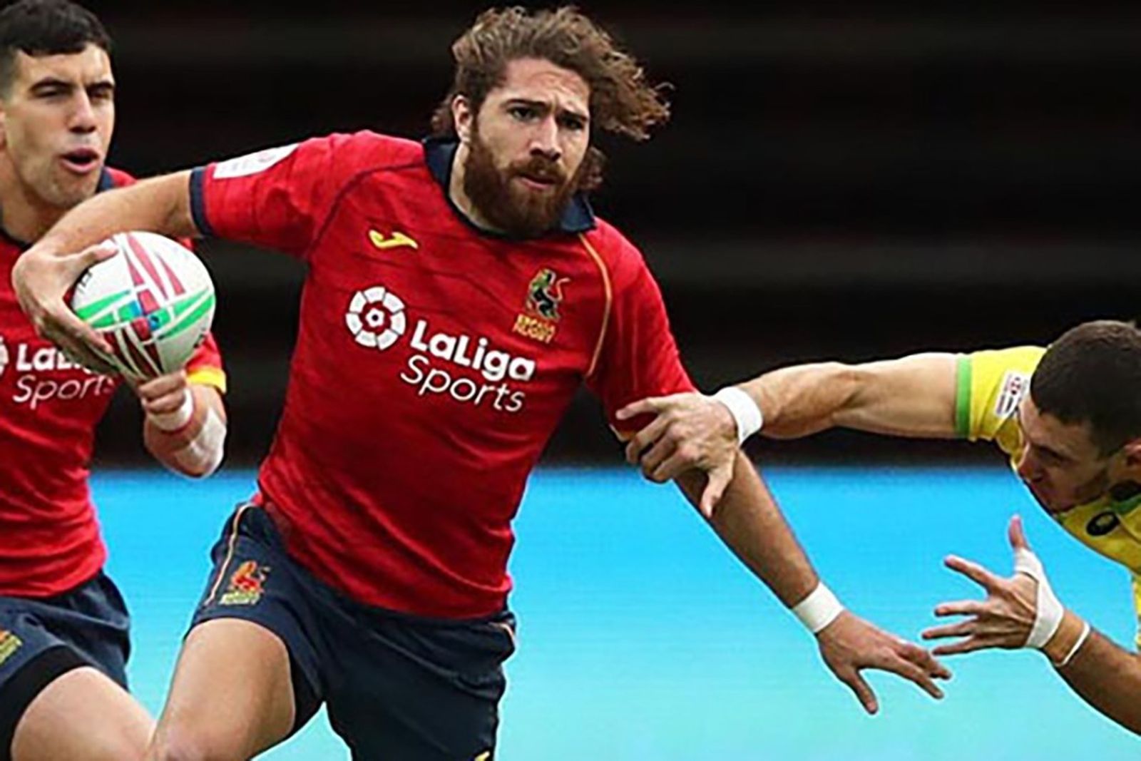 Iñaki Mateu demuestra su fuerza en un reciente partido con la selección española.