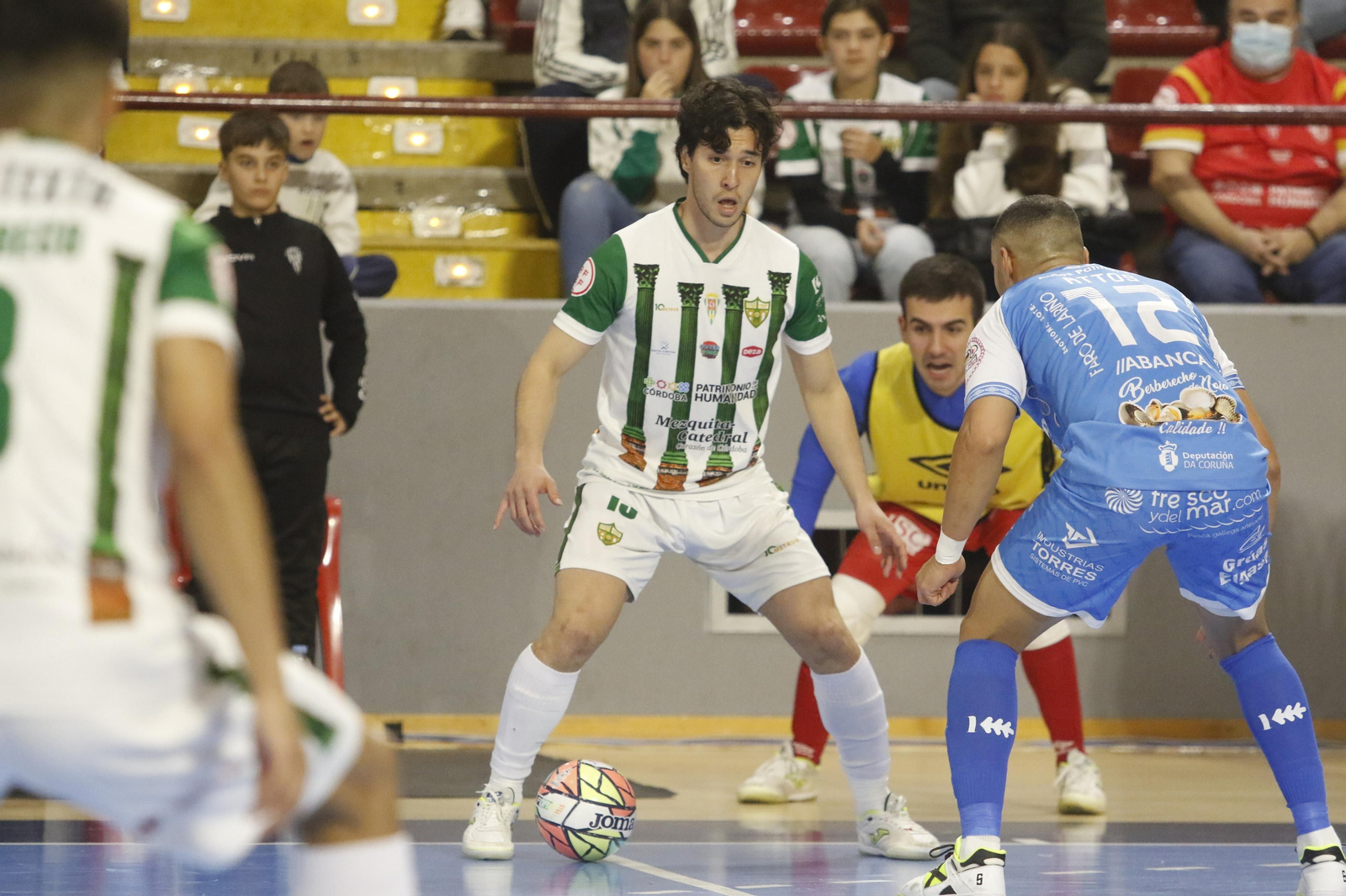 Las mejores fotos de la victoria del Córdoba Futsal ante el Noia