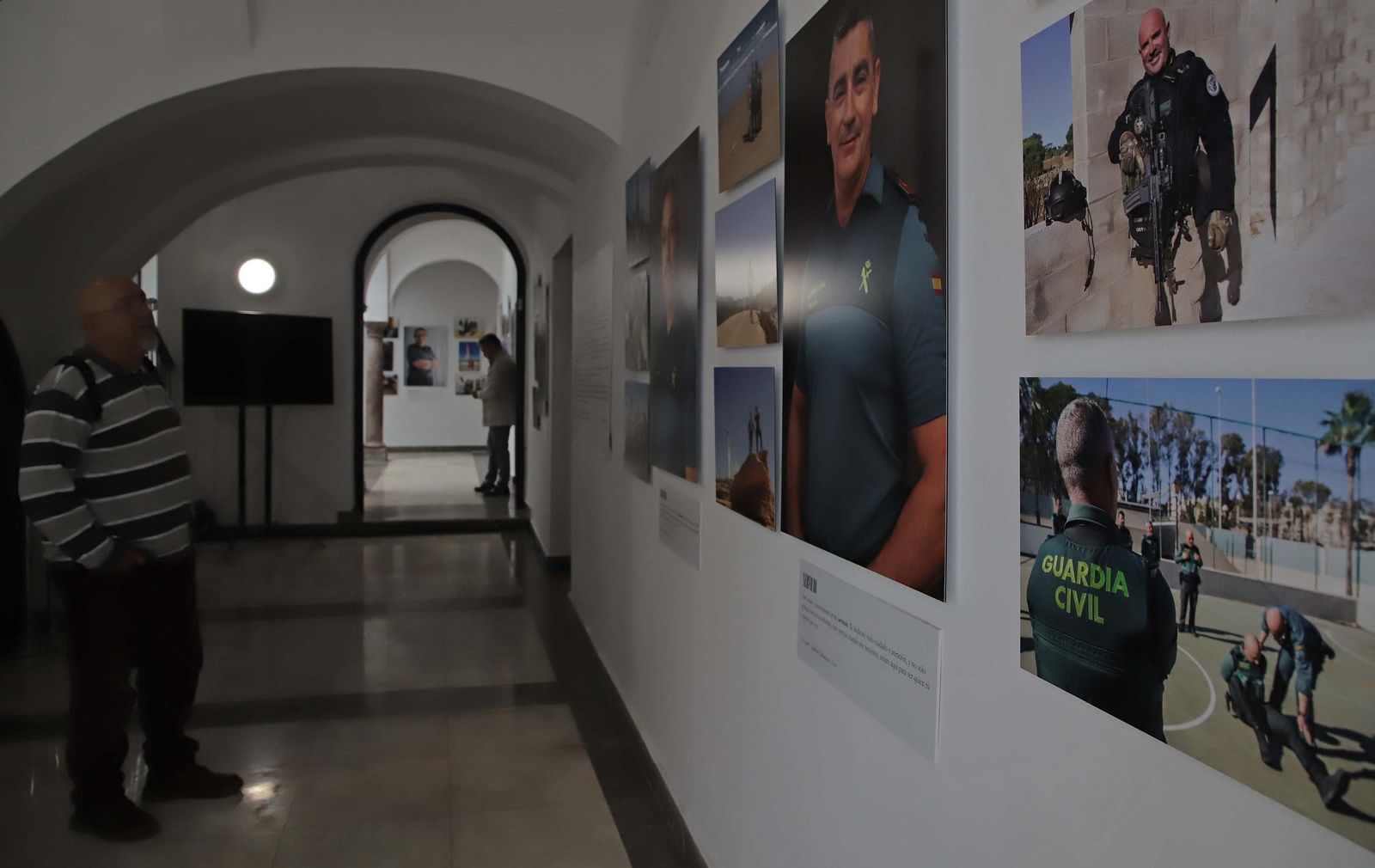 Fotos de la exposición fotográfica de la Guardia Civil en el Museo Municipal de Algeciras
