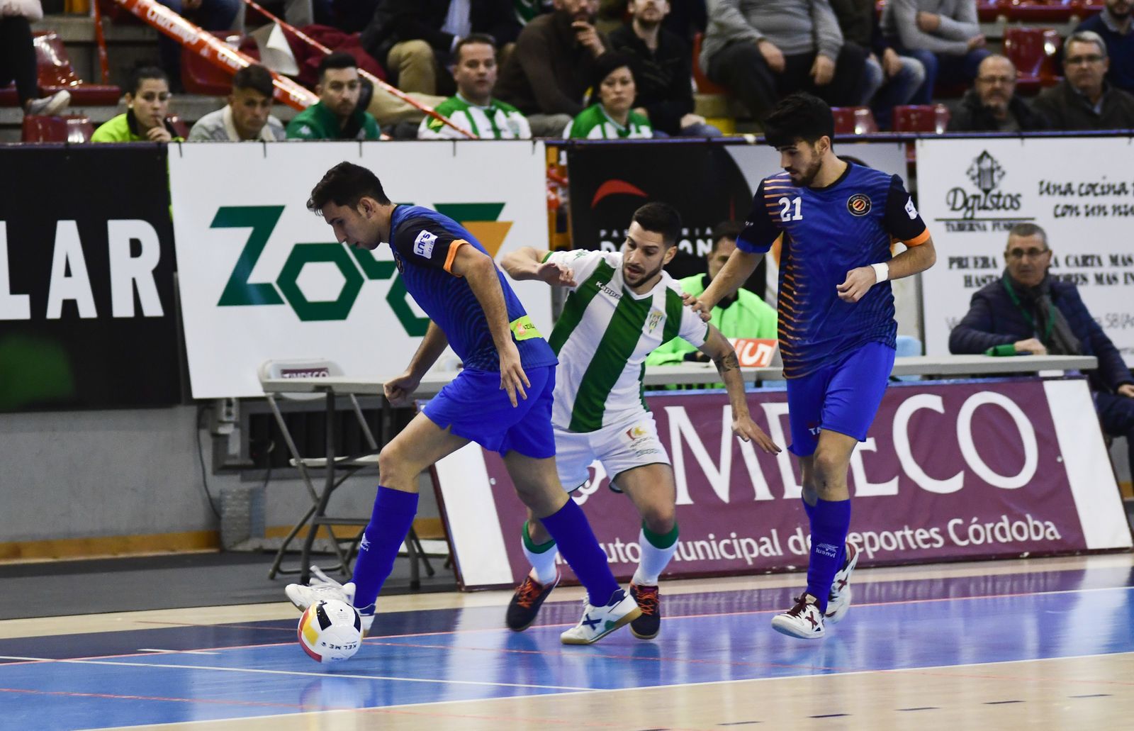 El Córdoba CF Futsal-Colo Colo Zaragoza, en imágenes