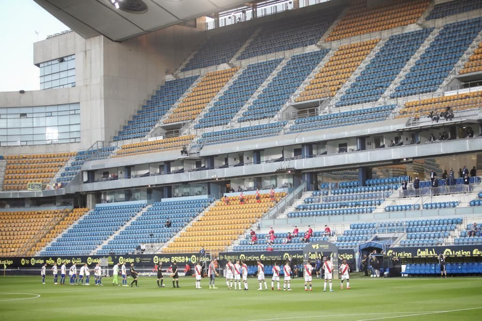 Las imágenes del Cádiz-Rayo Vallecano