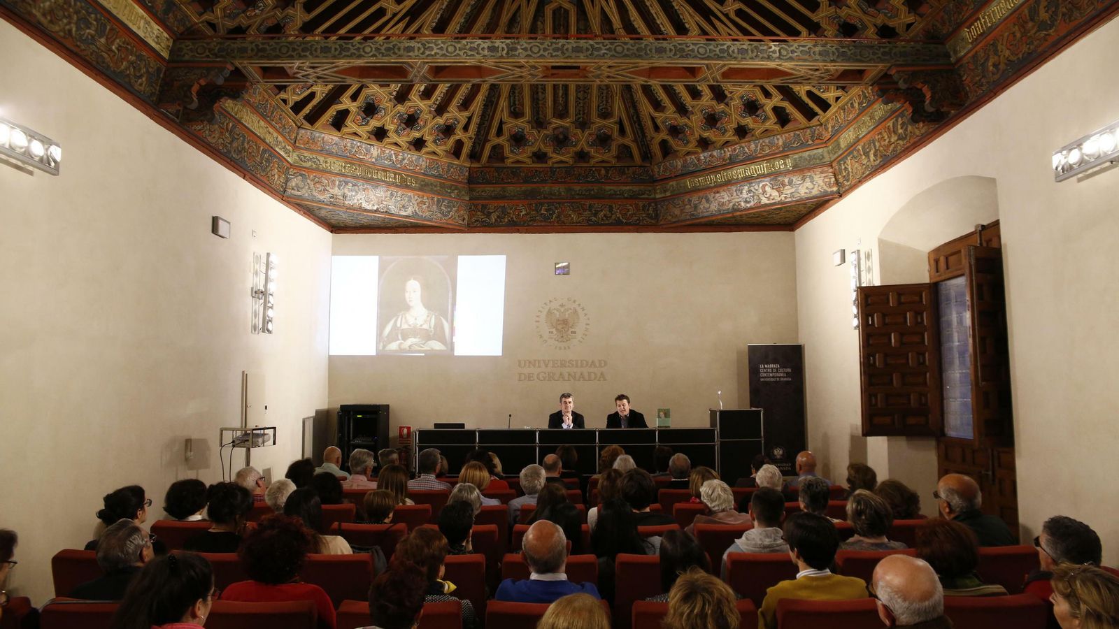 El encuentro con Tremlett se celebró en la Madraza.