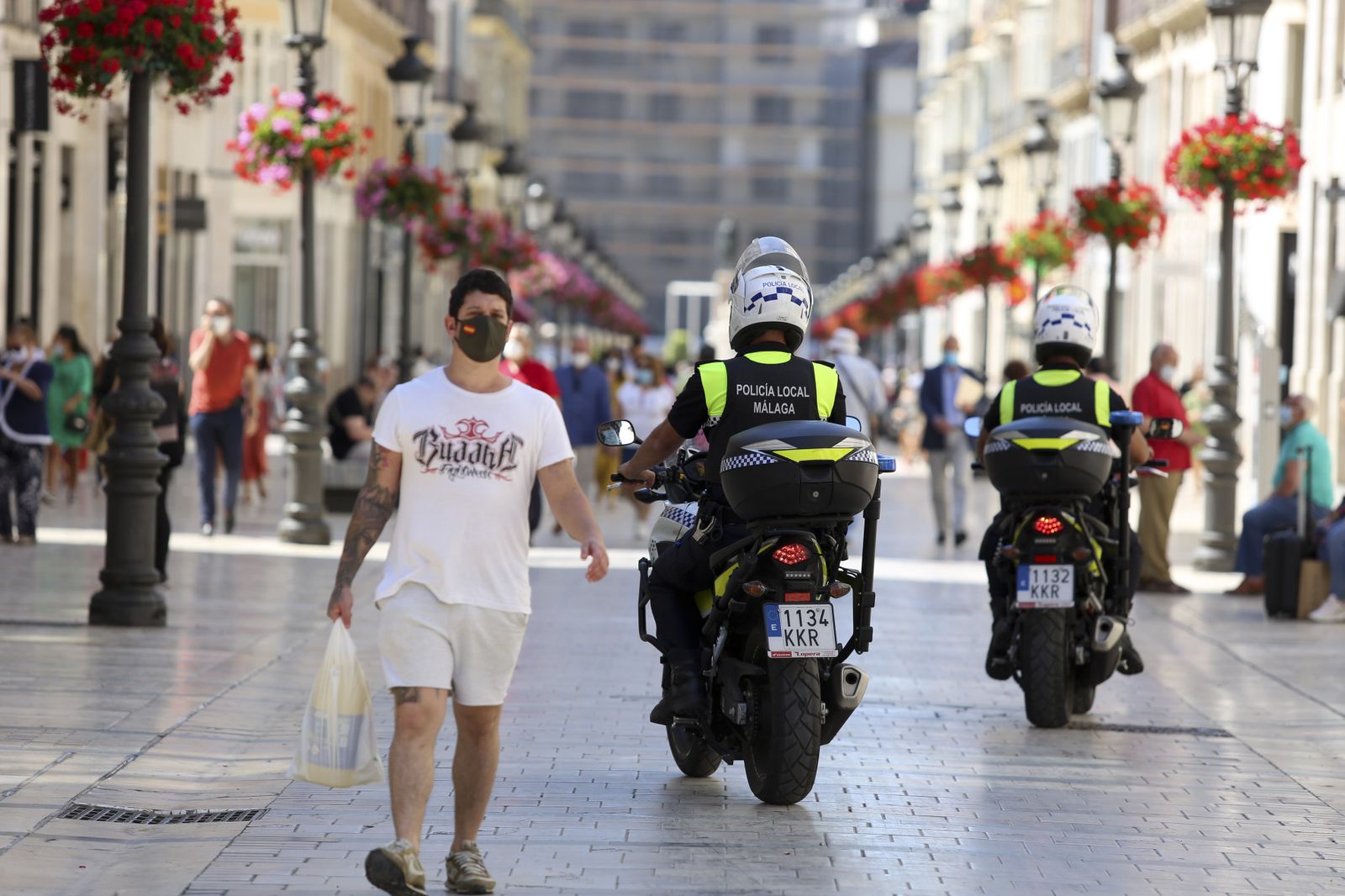 Las fotos del centro de Málaga, de vuelta a la vida con la desescalada