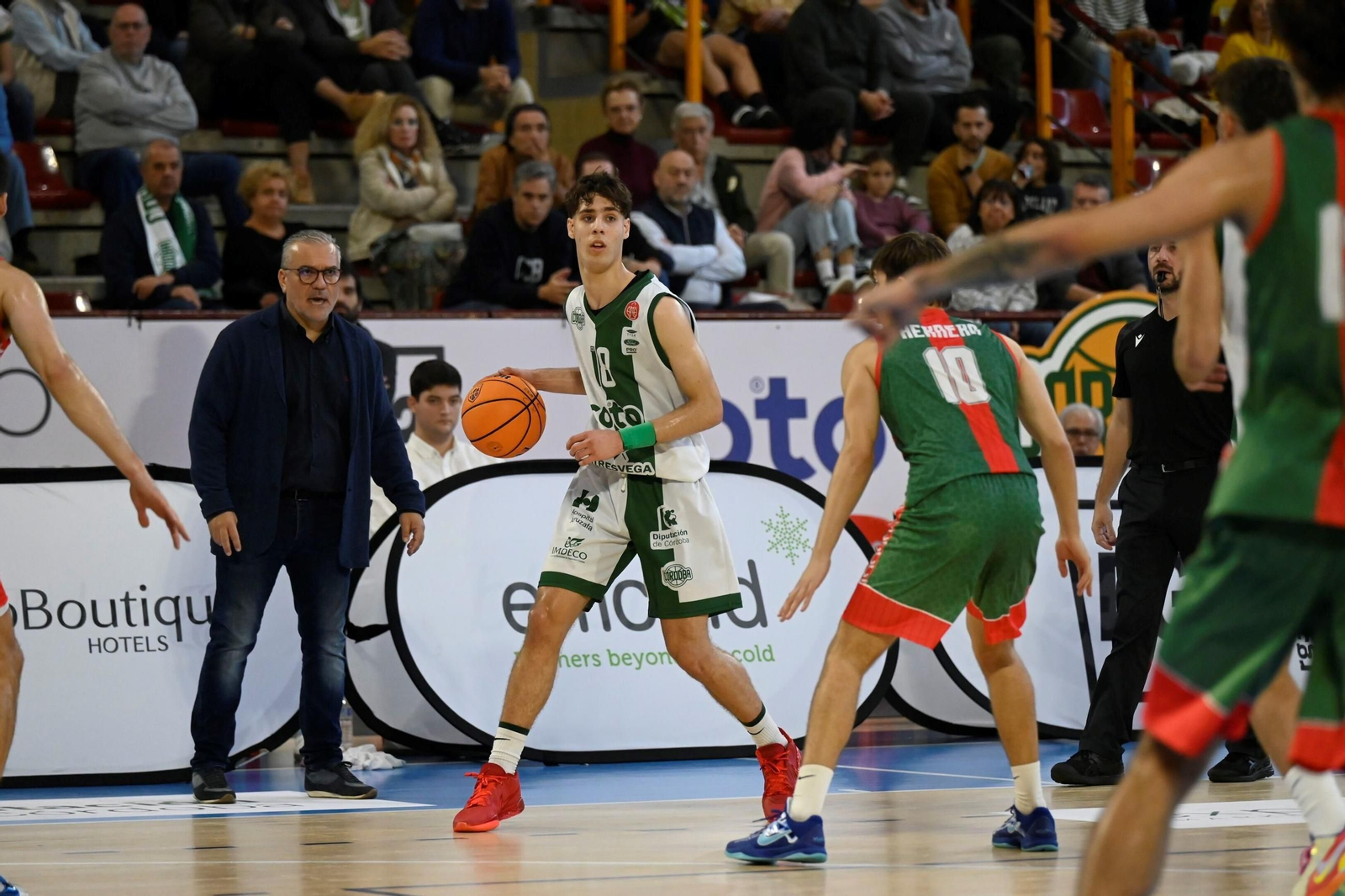 Las mejores fotos de la victoria del Coto Córdoba ante el Caja 87
