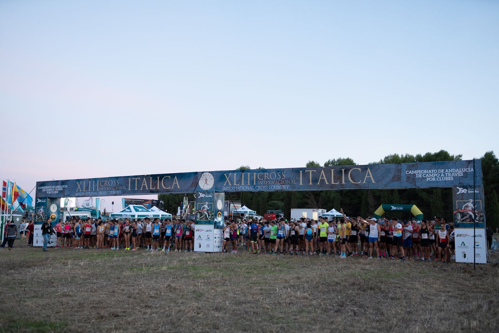 Las fotos de la prueba nocturna del Cross de Itálica