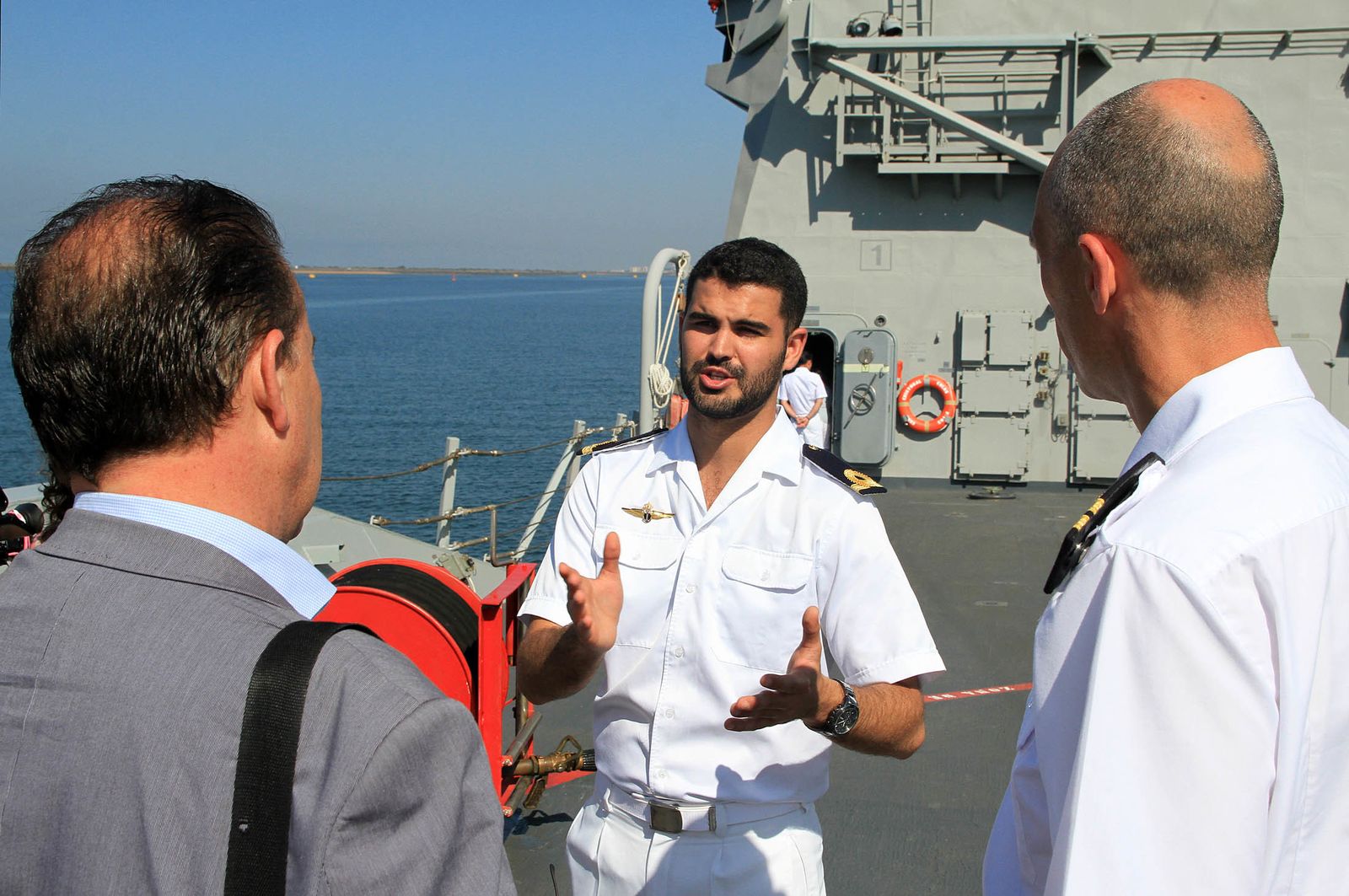 Imágenes de la Fragata Cristóbal Colón F-105