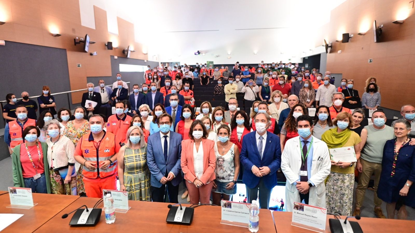 Yolanda Amalia López y Rafael Carlos Rivas, junto al resto del Equipo START reconocido.