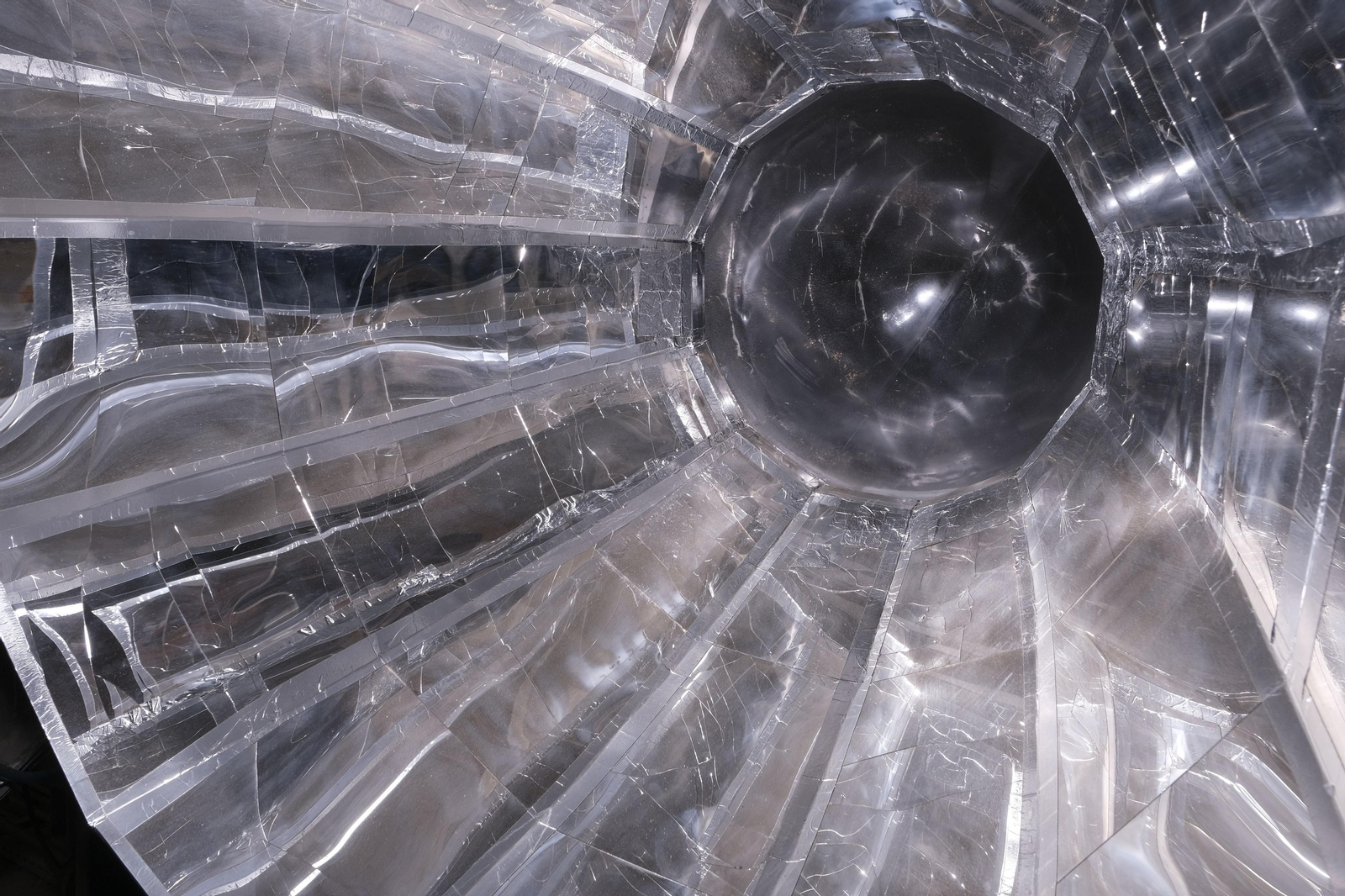 Imágenes de la visita a la Planta Solar de Almería, en Tabernas