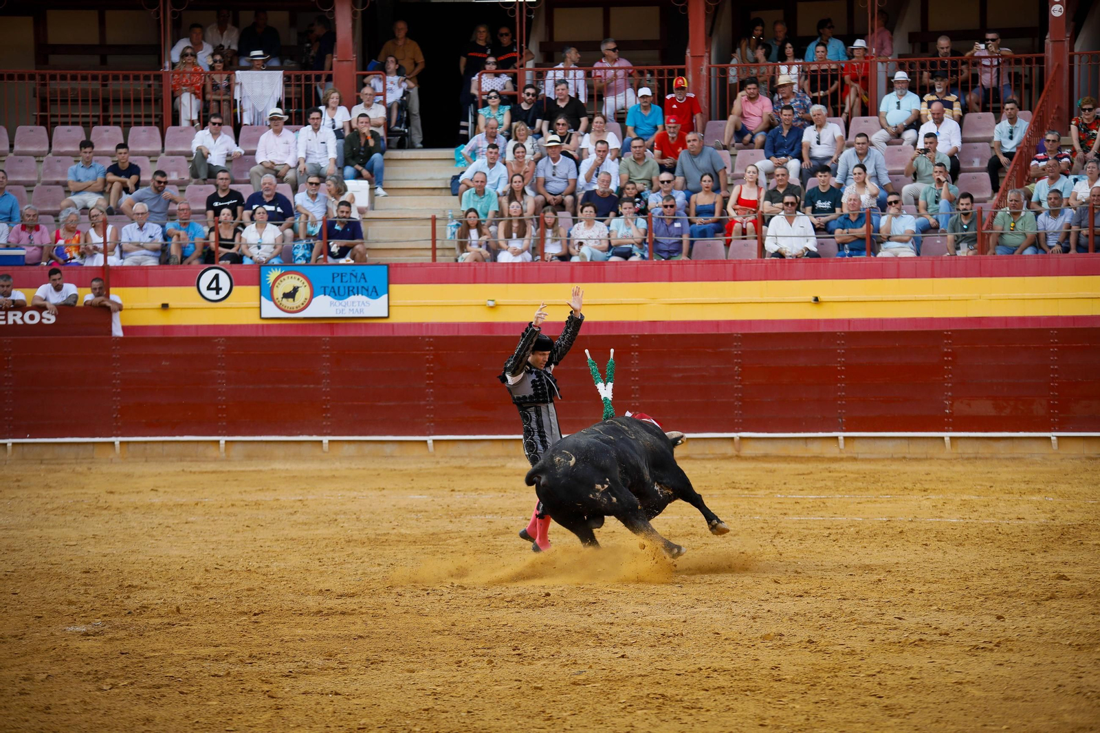 Imágenes de la corrida de toros en Roquetas de Mar