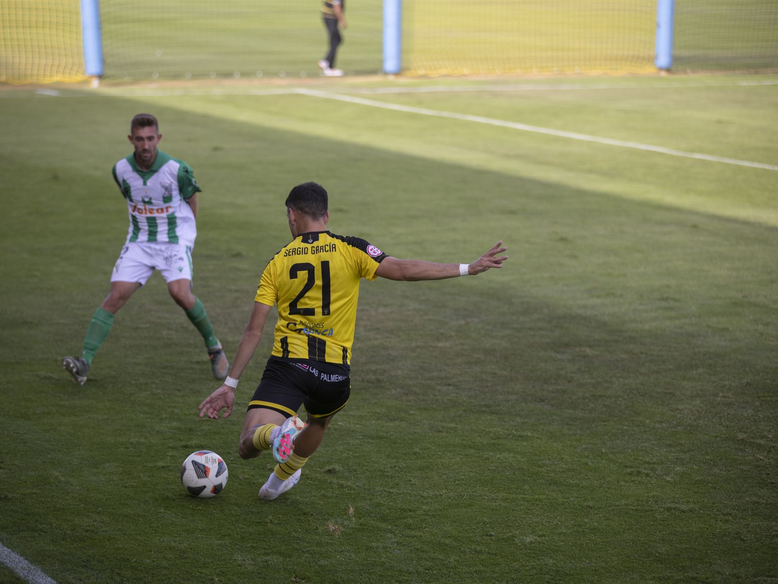 Imágenes del partido entre el San Roque de Lepe y el Atlético Sanluqueño