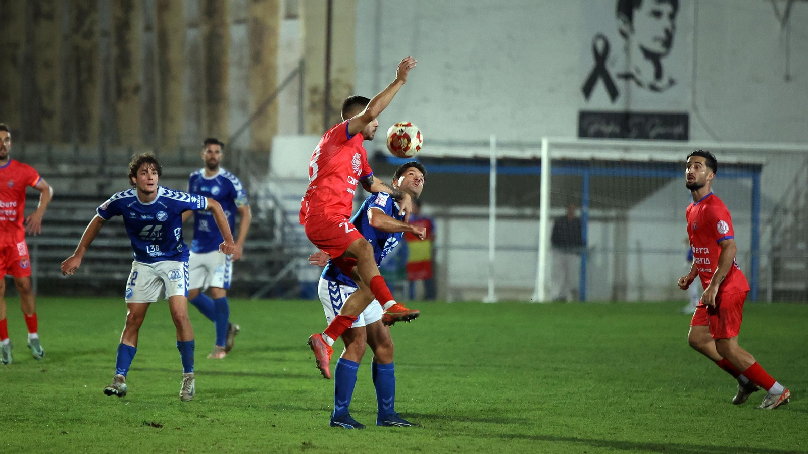 Imágenes del Xerez DFC contra la Deportiva Minerva en el Pedro Garrido de Jerez