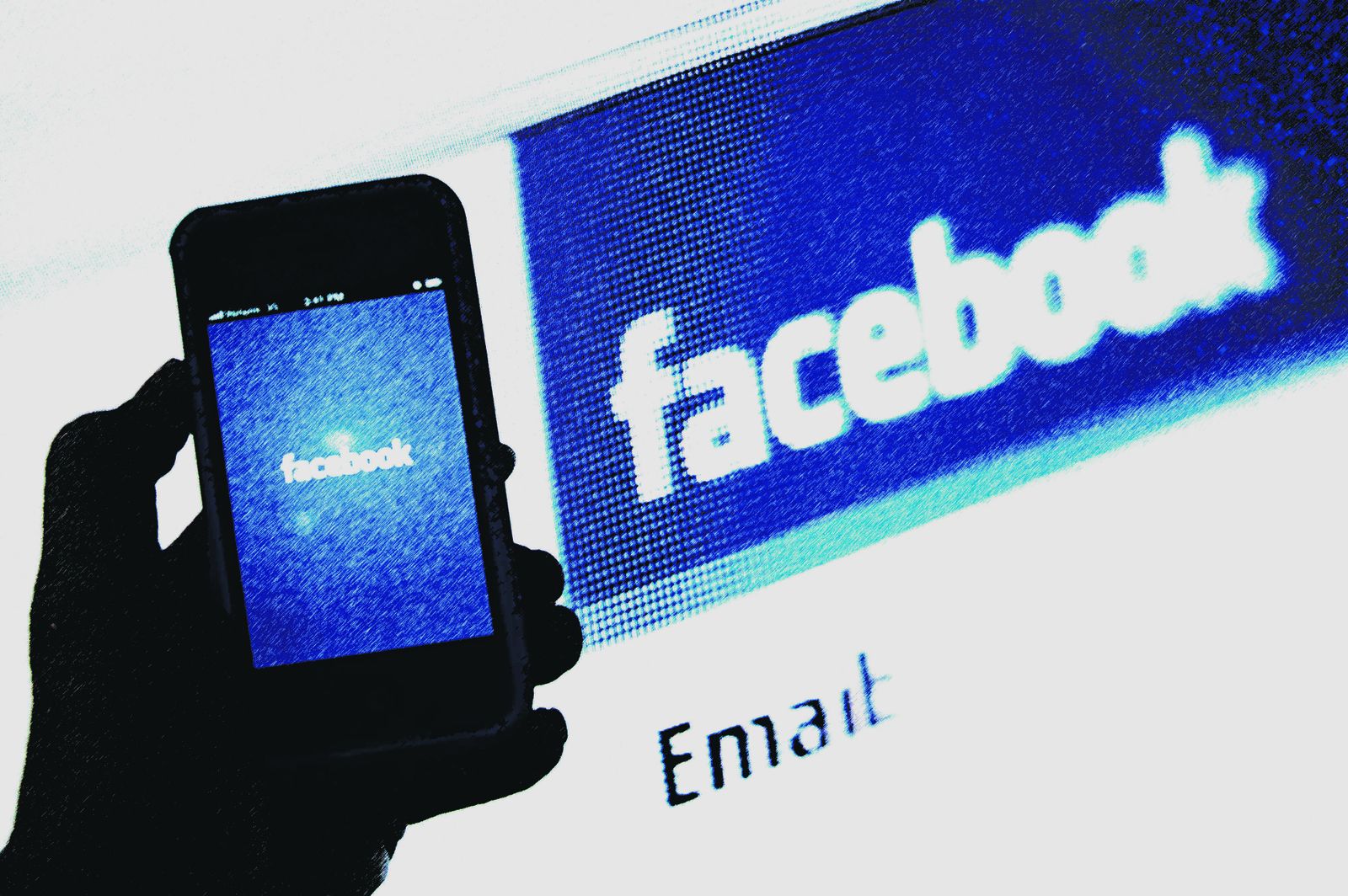 Los comentarios fueron realizados a través de la red social Facebook.