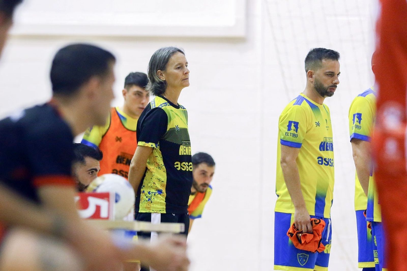 La entrenadora Déborah Fernández, durante un partido esta temporada.
