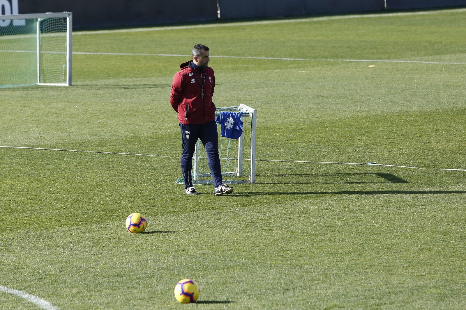 Diego Martínez, en un entrenamiento del Granada CF