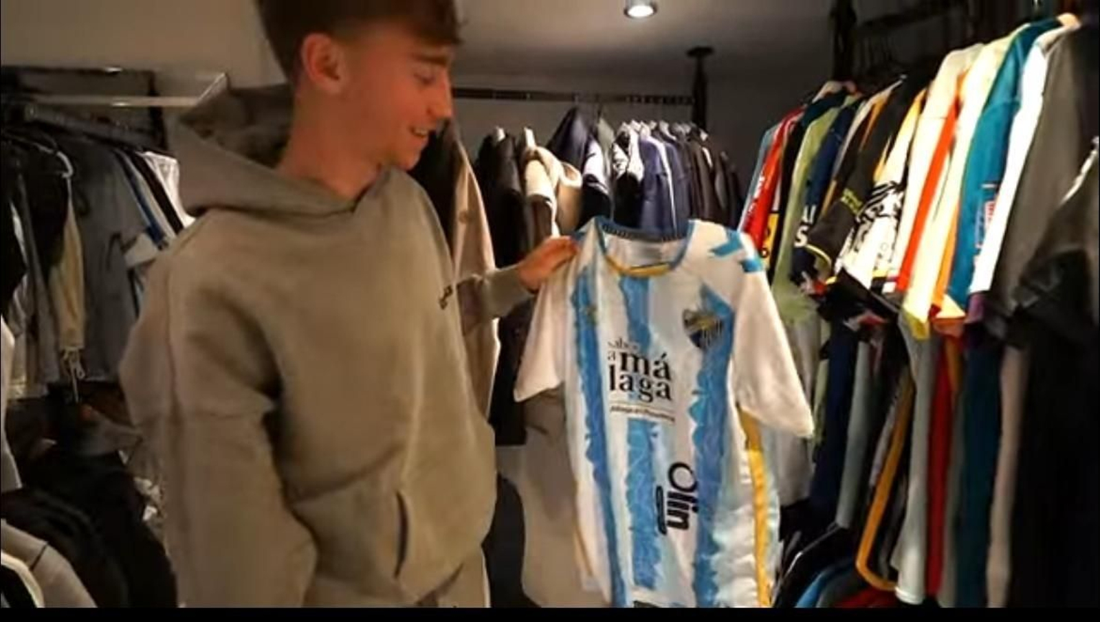 La carrera de Dean Huijsen en fotos: Málaga, España, Juventus, Roma, Bournemouth, Países Bajos