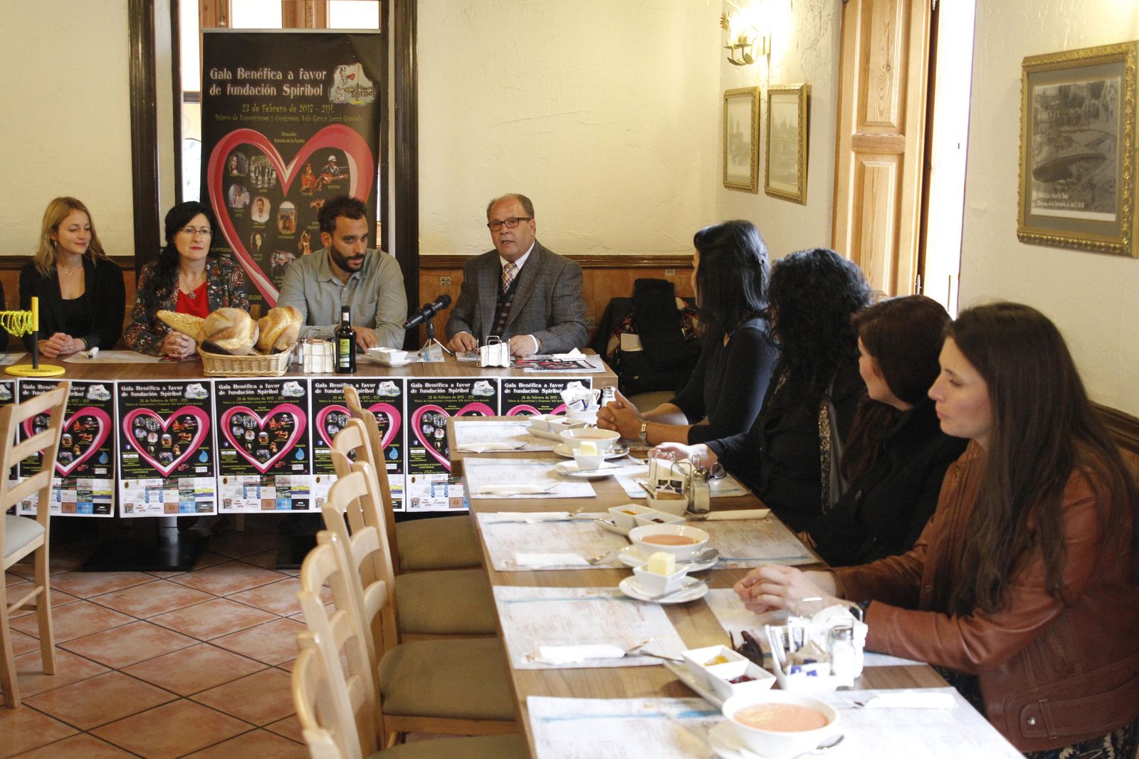 Presentación de la gala benéfica organizada por la Asociación 'Ilusión a los 60, sí' a favor de la Fundación Spiribol.
