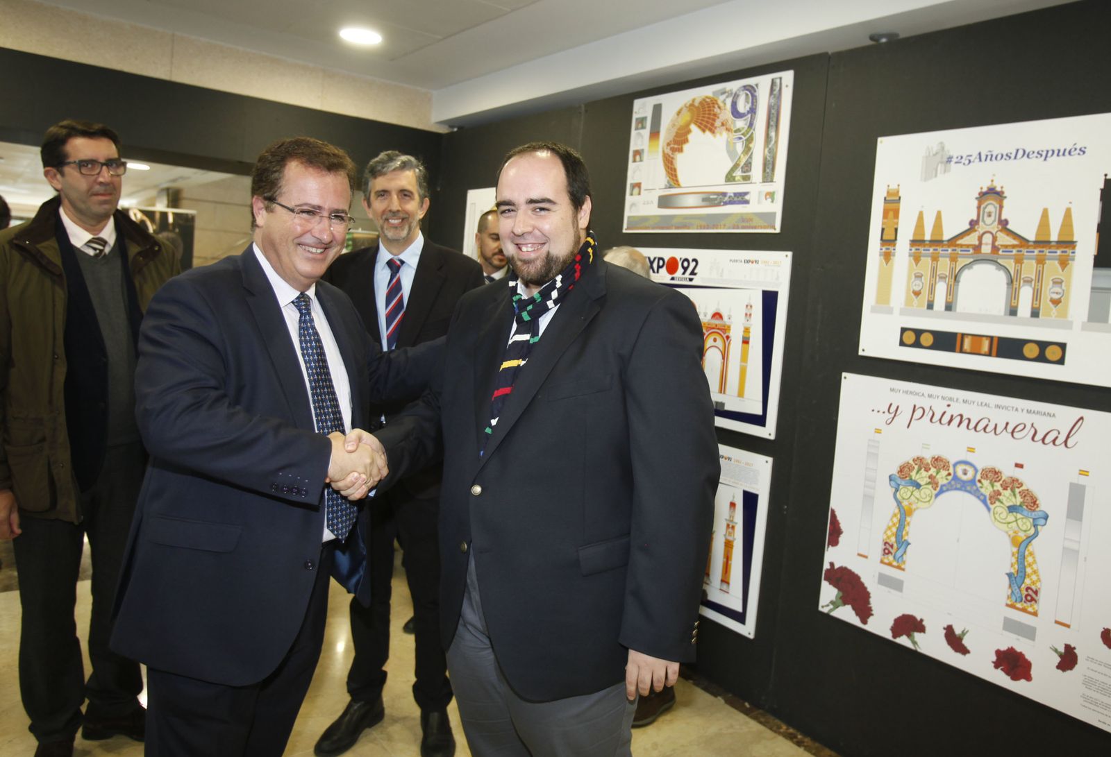 La exposición de las portadas de la Feria 2017.