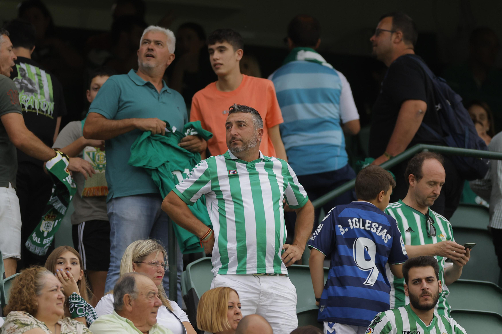 Búscate en las fotos de la despedida de Joaquín