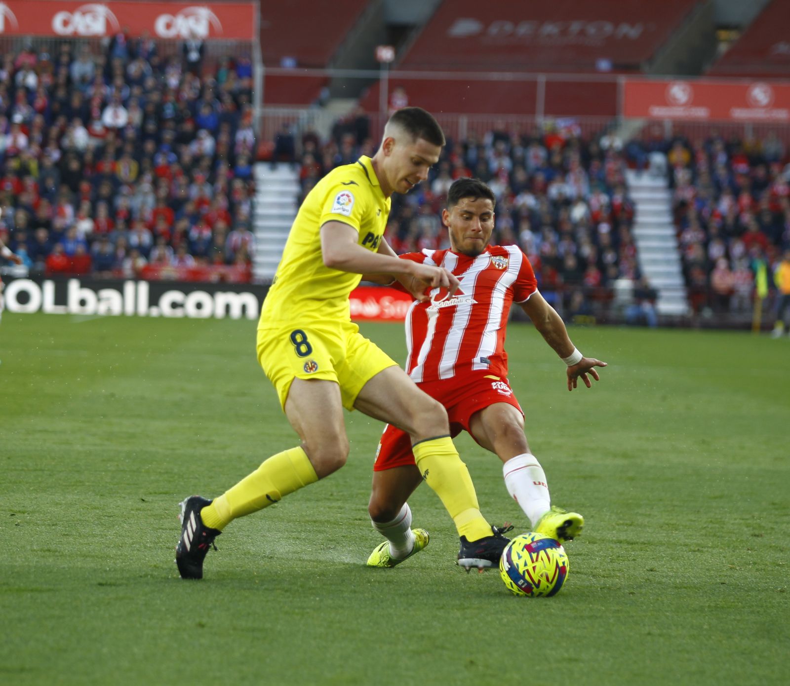 Imágenes de la derrota de la U.D. Almería ante el Villarreal por 0 a 2