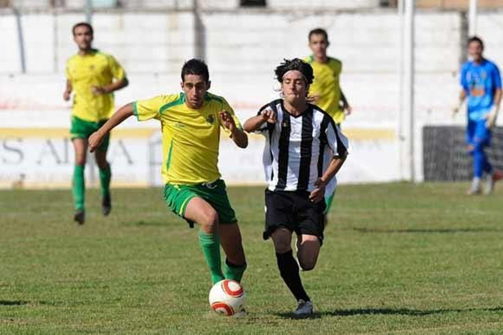 La Unión cae en Mairena en un duelo con pocas ocasiones para ambas partes

Foto: David de la Rosa (LOF)